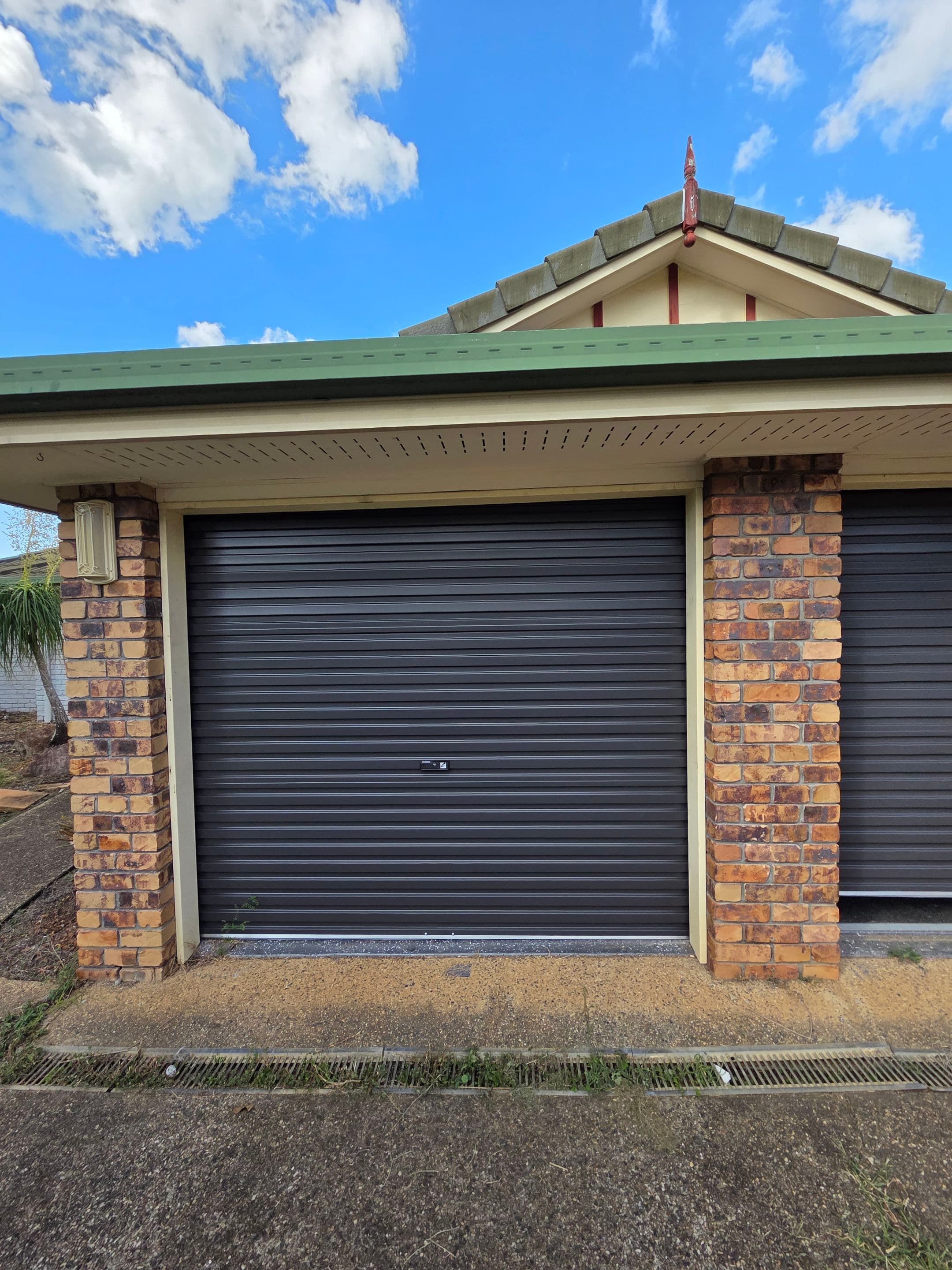 Garage door checked after a Deadlock repair