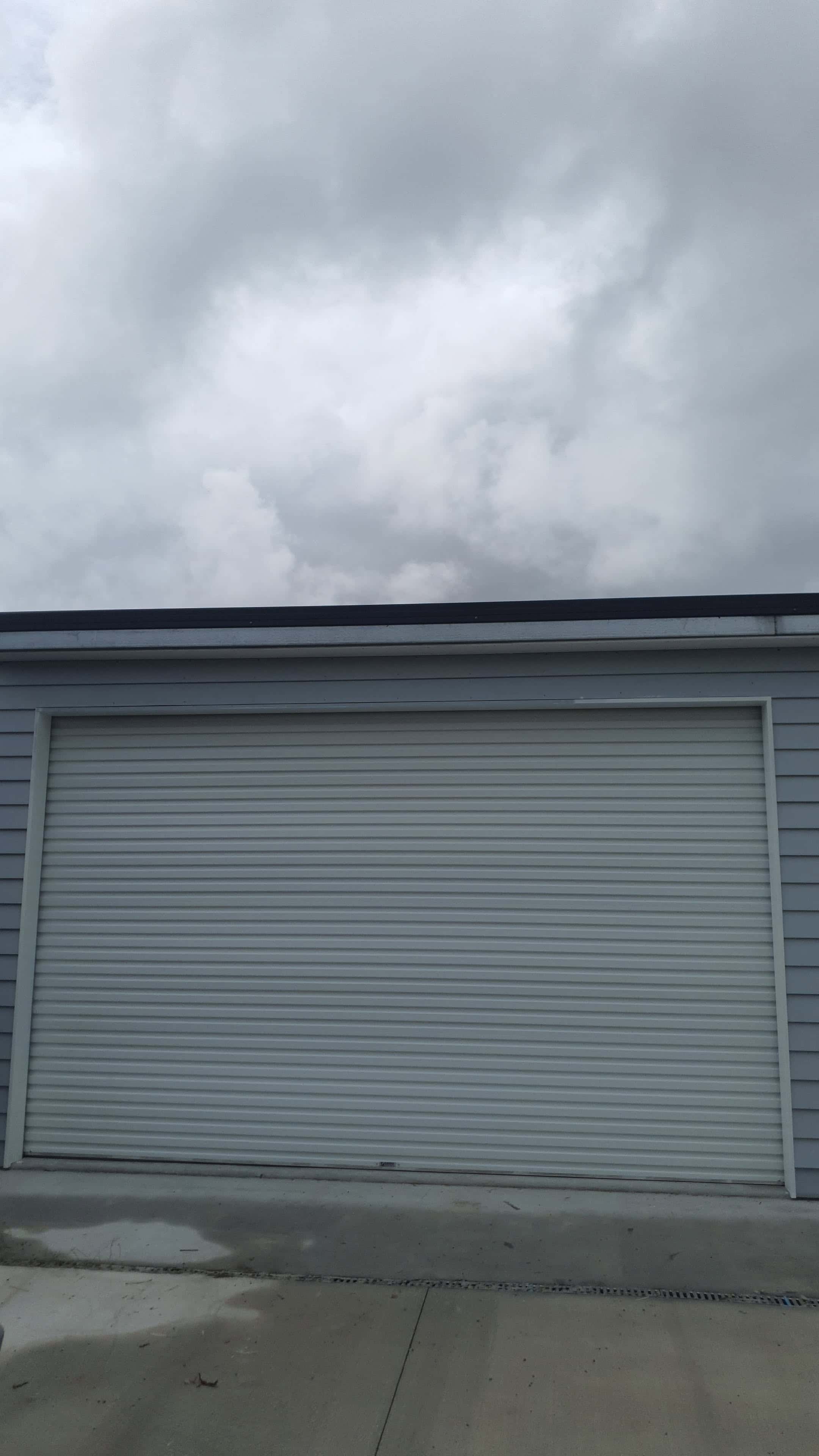 Automatic garage door fitted on the Sunshine Coast